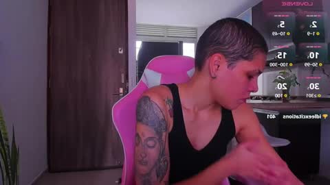 Laura Rose online show from January 16, 7:52 pm