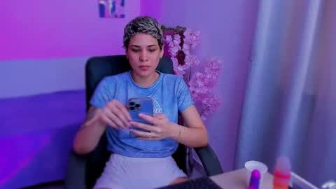 Laura Rose online show from November 29, 8:23 pm