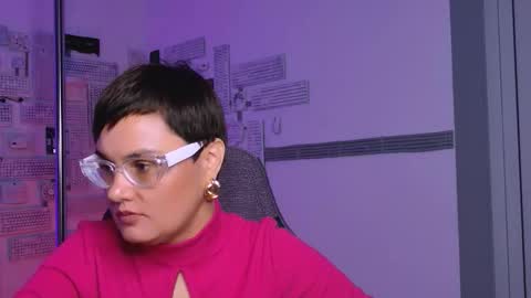 Snapshot of lauradavidsons chatting on September 12, 8:03 am lauradavidsons online show from September 12, 8:03 am