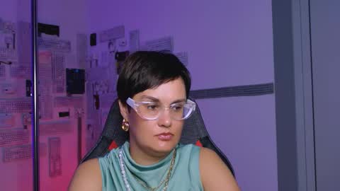 Snapshot of lauradavidsons chatting on September 13, 9:53 am lauradavidsons online show from September 13, 9:53 am