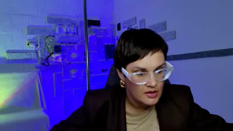 Snapshot of lauradavidsons chatting on September 17, 12:18 pm lauradavidsons online show from September 17, 12:18 pm