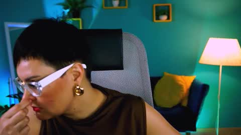 Snapshot of lauradavidsons chatting on November 16, 6:35 pm lauradavidsons online show from November 16, 6:35 pm