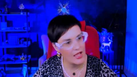 Snapshot of lauradavidsons chatting on November 28, 1:14 pm lauradavidsons online show from November 28, 1:14 pm