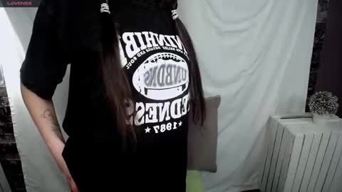 Snapshot of lauradre_ chatting on January 20, 9:24 am Laura online show from January 20, 9:24 am