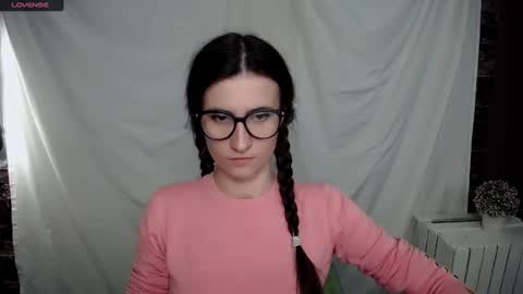 Snapshot of lauradre_ chatting on January 21, 3:21 pm Laura online show from January 21, 3:21 pm