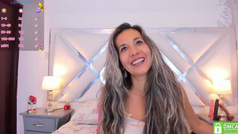 Laura online show from December 3, 10:28 am