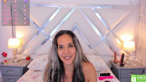 Laura online show from December 4, 4:27 pm