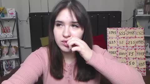 Snapshot of laurahlot chatting on February 6, 1:27 am LauraHlot online show from February 6, 1:27 am