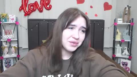 Snapshot of laurahlot chatting on February 14, 1:34 am LauraHlot online show from February 14, 1:34 am