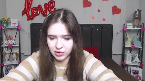 Snapshot of laurahlot chatting on February 16, 6:21 pm LauraHlot online show from February 16, 6:21 pm