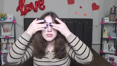 Snapshot of laurahlot chatting on February 19, 9:14 pm LauraHlot online show from February 19, 9:14 pm