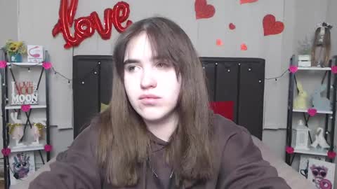 Snapshot of laurahlot chatting on February 24, 10:03 pm LauraHlot online show from February 24, 10:03 pm