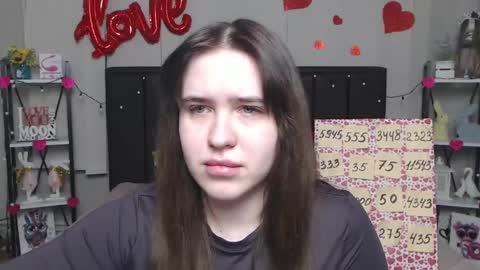 Snapshot of laurahlot chatting on March 2, 12:20 am LauraHlot online show from March 2, 12:20 am