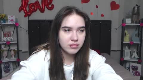 Snapshot of laurahlot chatting on March 7, 1:53 am LauraHlot online show from March 7, 1:53 am