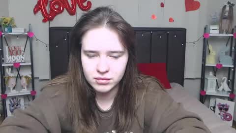 Snapshot of laurahlot chatting on March 11, 1:37 am LauraHlot online show from March 11, 1:37 am