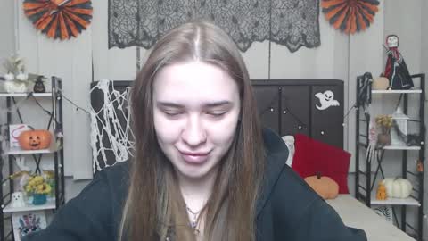 Snapshot of laurahlot chatting on October 28, 6:21 pm LauraHlot online show from October 28, 6:21 pm