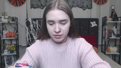 Snapshot of laurahlot chatting on November 1, 6:59 am LauraHlot online show from November 1, 6:59 am