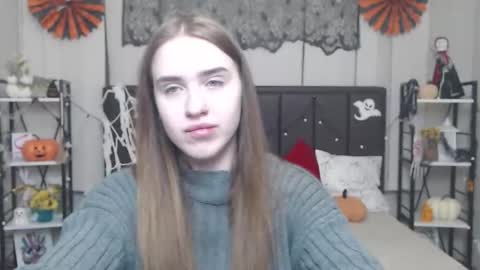 Snapshot of laurahlot chatting on November 4, 7:13 pm LauraHlot online show from November 4, 7:13 pm