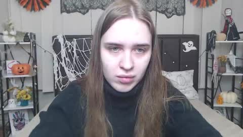 Snapshot of laurahlot chatting on November 9, 6:39 pm LauraHlot online show from November 9, 6:39 pm