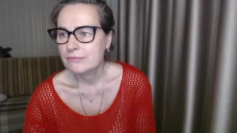 Lauraoven1 online show from February 9, 6:47 pm