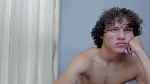 Laureent online show from December 29, 3:57 pm