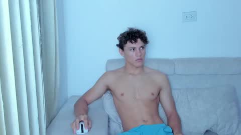 Laureent online show from February 10, 4:52 am