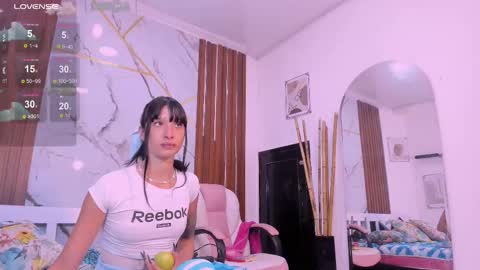 Laurem online show from February 28, 1:03 pm