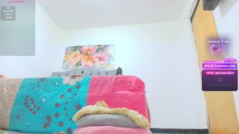 Lauren online show from February 25, 9:46 pm