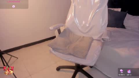 Lauren online show from March 5, 3:07 pm