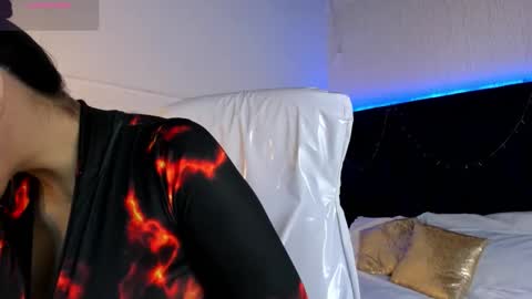 Lauren online show from September 26, 4:44 pm