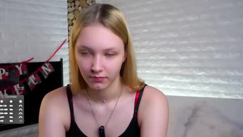 Ellie  online show from October 30, 11:33 am