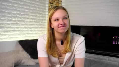 Ellie  online show from November 24, 12:16 pm