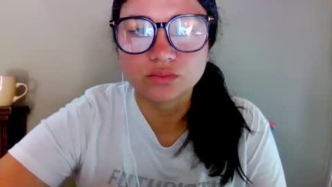 onlyfan laureng7 - 7 laureng2 online show from October 15, 1:44 pm