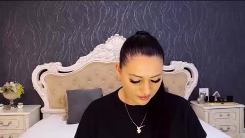 Laura online show from September 10, 7:30 am