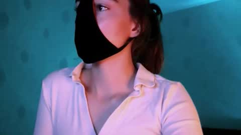 Lavinda online show from October 1, 2:45 pm