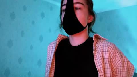 Lavinda online show from October 5, 5:06 am