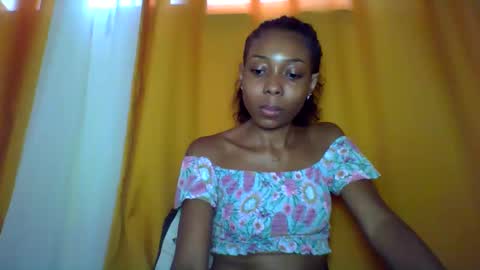 layannek online show from December 1, 5:45 am