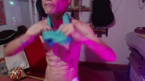 Laye19 online show from December 2, 3:58 am