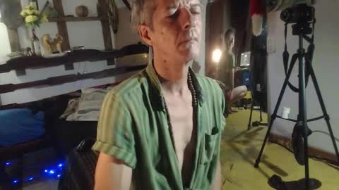 Laye19 online show from September 20, 2:34 am