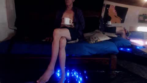 Laye19 online show from September 30, 2:05 am