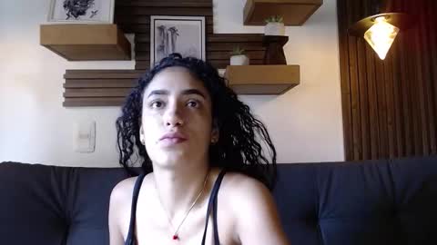 Layla online show from November 18, 7:29 pm