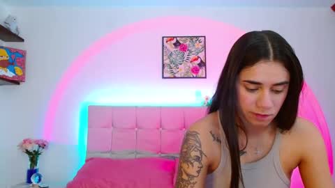 Snapshot of layla_roma chatting on September 14, 2:00 am Lia and Rachel online show from September 14, 2:00 am