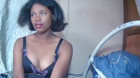 laylah517 online show from November 20, 2:56 am