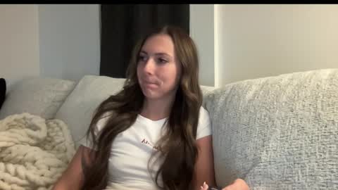 laylahlaylah1 online show from October 31, 5:25 pm