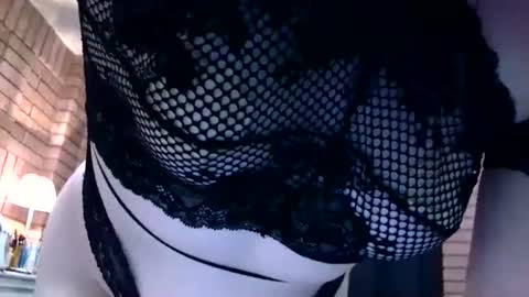 Snapshot of laylakills chatting on September 28, 4:07 am Layla Kills online show from September 28, 4:07 am