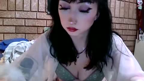 Snapshot of laylakills chatting on October 1, 6:19 am Layla Kills online show from October 1, 6:19 am