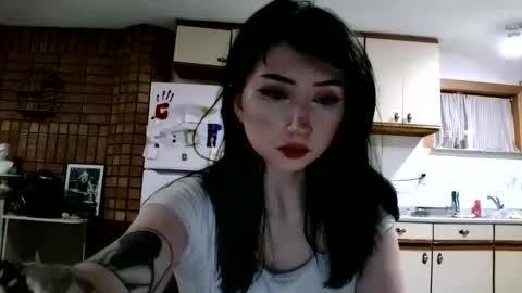 Snapshot of laylakills chatting on November 17, 6:41 am Layla Kills online show from November 17, 6:41 am