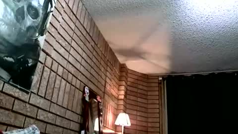 Snapshot of laylakills chatting on November 23, 5:07 am Layla Kills online show from November 23, 5:07 am