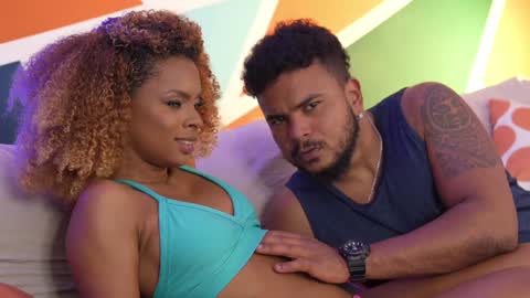 Favn  Viva Richard  Camilla online show from September 17, 9:27 pm