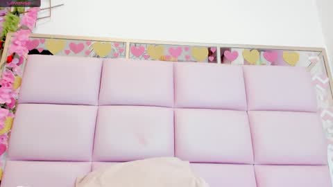 Lea online show from December 30, 3:02 pm